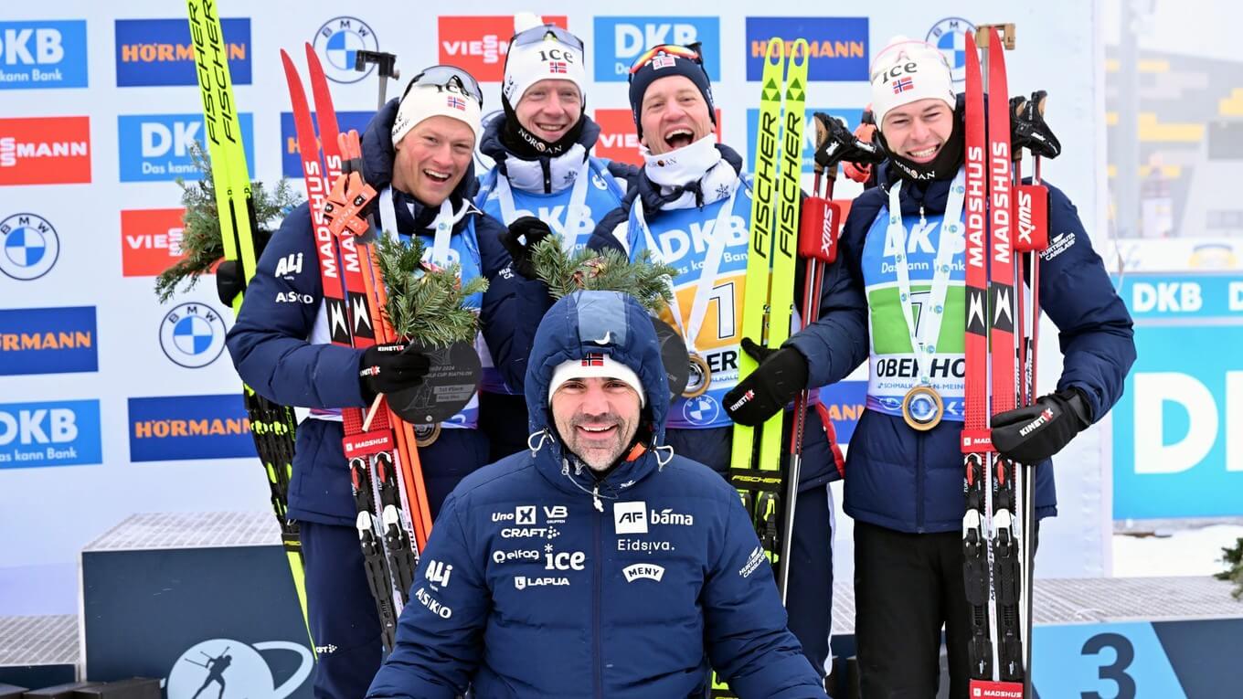 Norští biatlonisté slaví vítězové na MS biatlon v německém Oberhofu